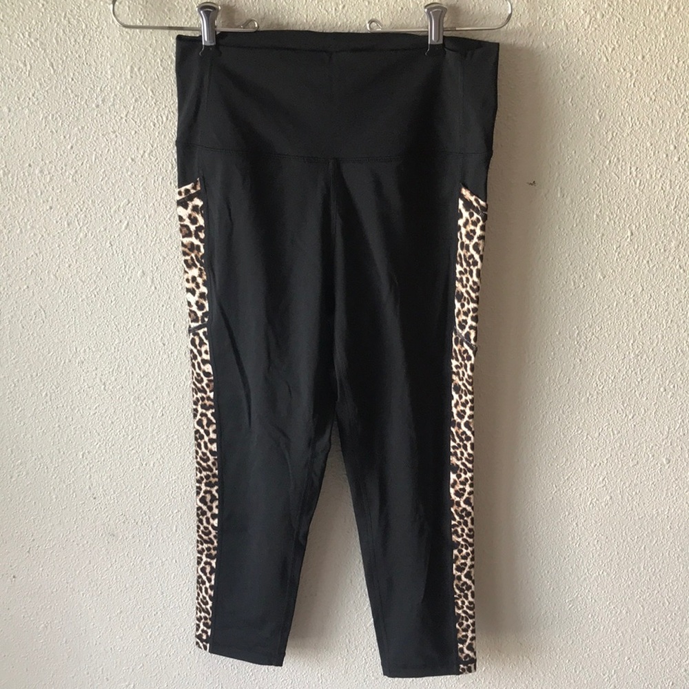 ZYIA Active Brilliant High Rise Cropped Pocket Leggings Black Leopard 8-10